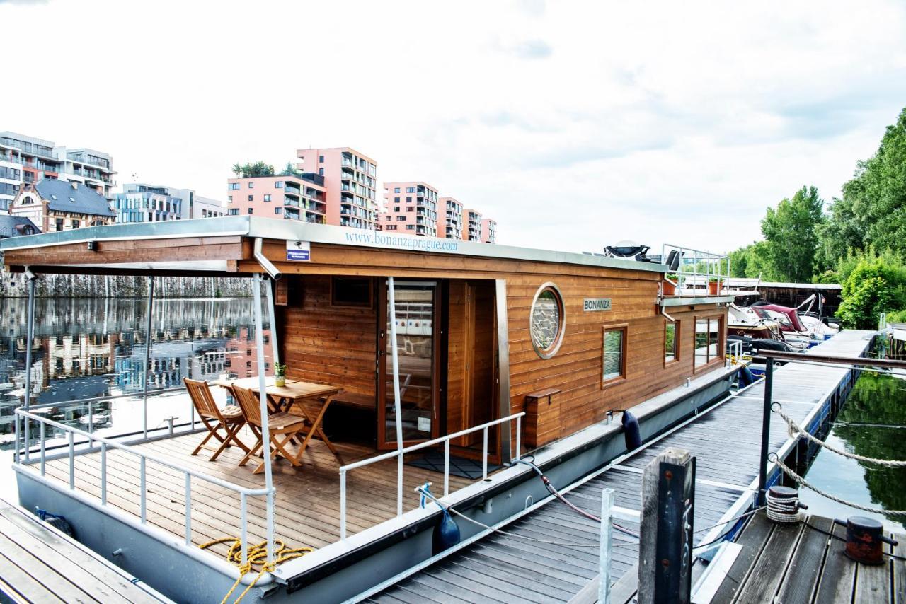 Houseboat Bonanza Prague Hotel Kültér fotó